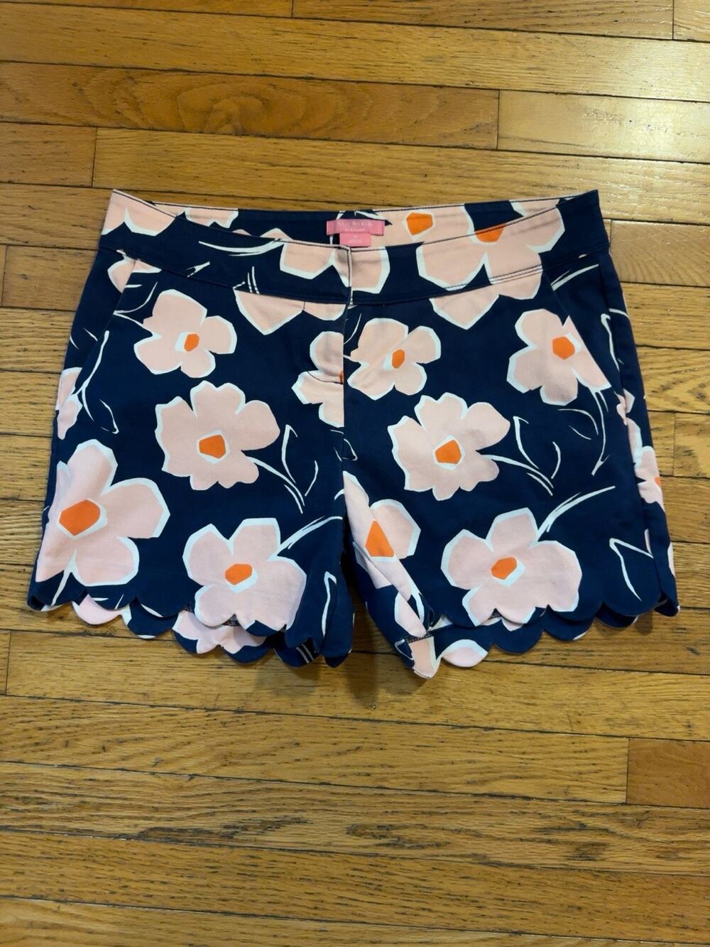 Isaac Mizrahi NY Womens Scalloped Floral Shorts Size 10 Navy Pink Stretch